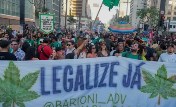 La legalización del juego y la despenalización de la marihuana alimentan el temor por la infiltración del crimen organizado en las instituciones de Brasil
